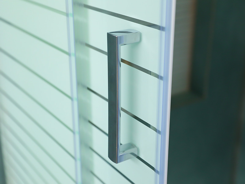 Box de chuveiro deslizante QUADRADO, vidro temperado transparente com impressão, perfil de alumínio branco, alça com furos duplos, com bandeja Box de chuveiro deslizante QUADRADO, vidro temperado transparente com impressão, perfil de alumínio branco, alça com furos duplos, com bandeja