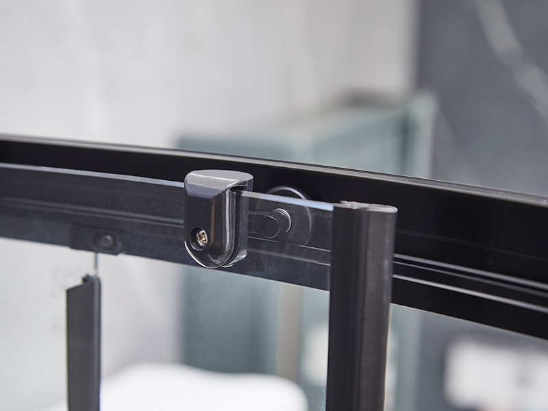 Porta deslizante de vidro SE para box de chuveiro, perfil de alumínio preto Porta deslizante de vidro SE para box de chuveiro, perfil de alumínio preto