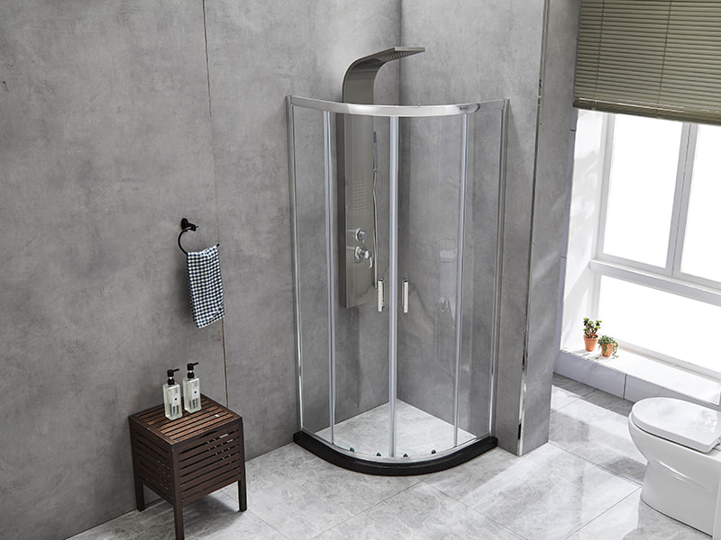 Gabinete de chuveiro deslizante SE, vidro temperado transparente, perfil de alumínio cromado, alça com furos duplos, sem bandeja Gabinete de chuveiro deslizante SE, vidro temperado transparente, perfil de alumínio cromado, alça com furos duplos, sem bandeja